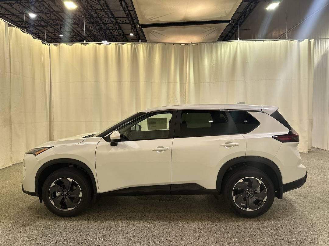 2026 Nissan Rogue SV - Photo 6