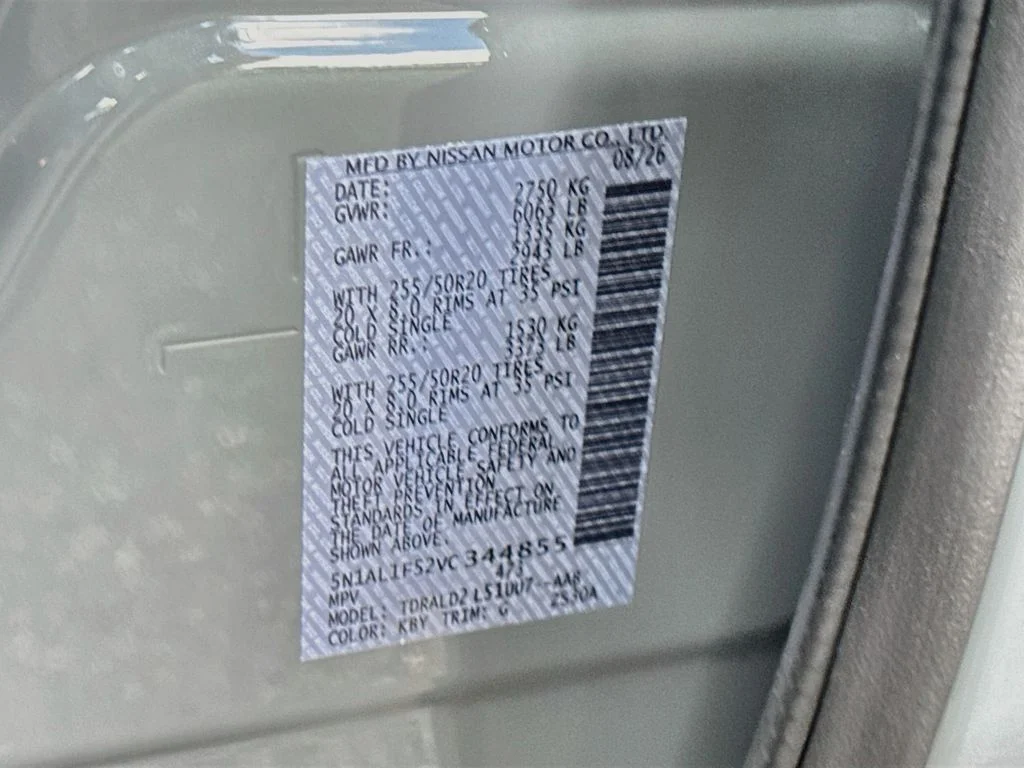New 2027 Gray INFINITI LUXE image 35