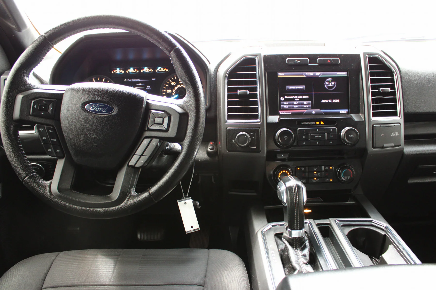 Used 2015 Ford F-150 XL with VIN 1FTEW1CG1FFC45852 for sale in Ferriday, LA