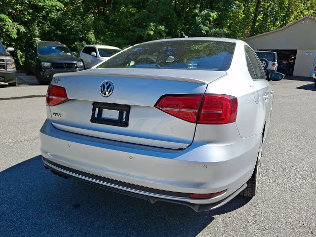 Used 2016 Silver Volkswagen 2.0T GLI SE image 10