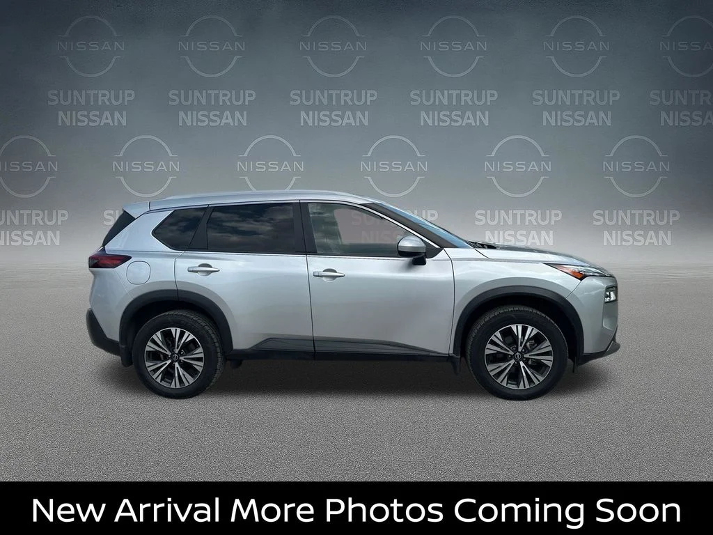 Certified Used 2023 Silver Nissan SV image 3