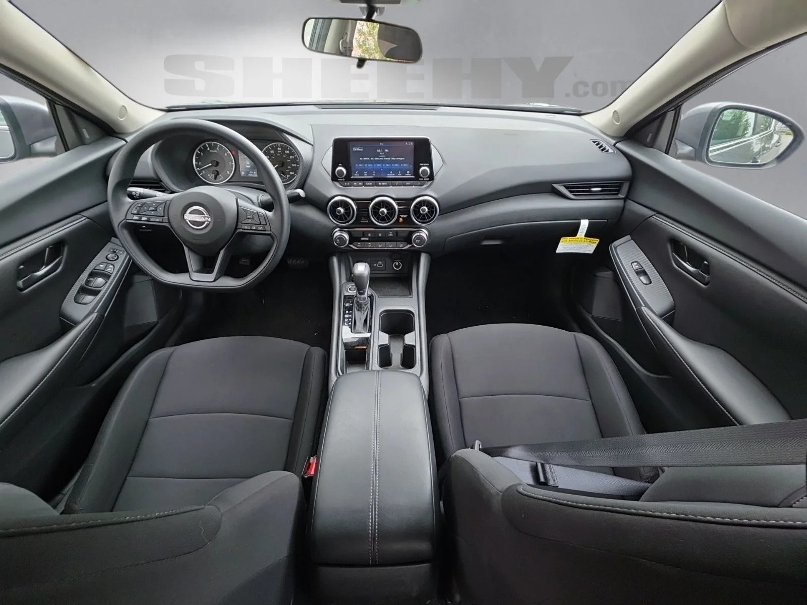 Used 2025 Gray Nissan S image 3