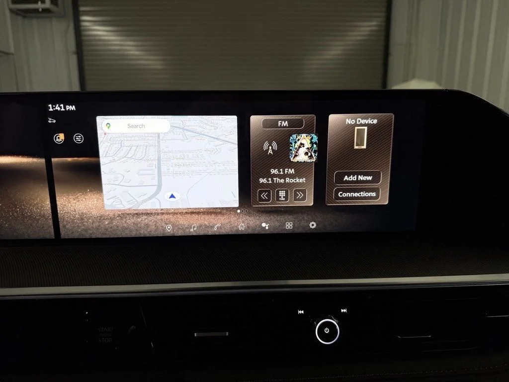 Used 2026 Black INFINITI LUXE image 18