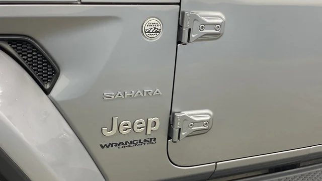 Used 2020 Billet Silver Metallic Jeep Unlimited Sahara image 40