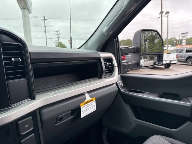2026 Ford F-350 Super Duty XL - Photo 30