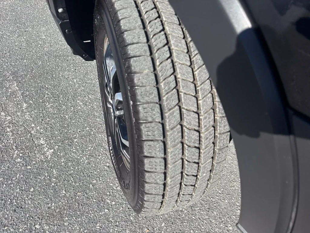 Used 2022 Black Ford Base image 27