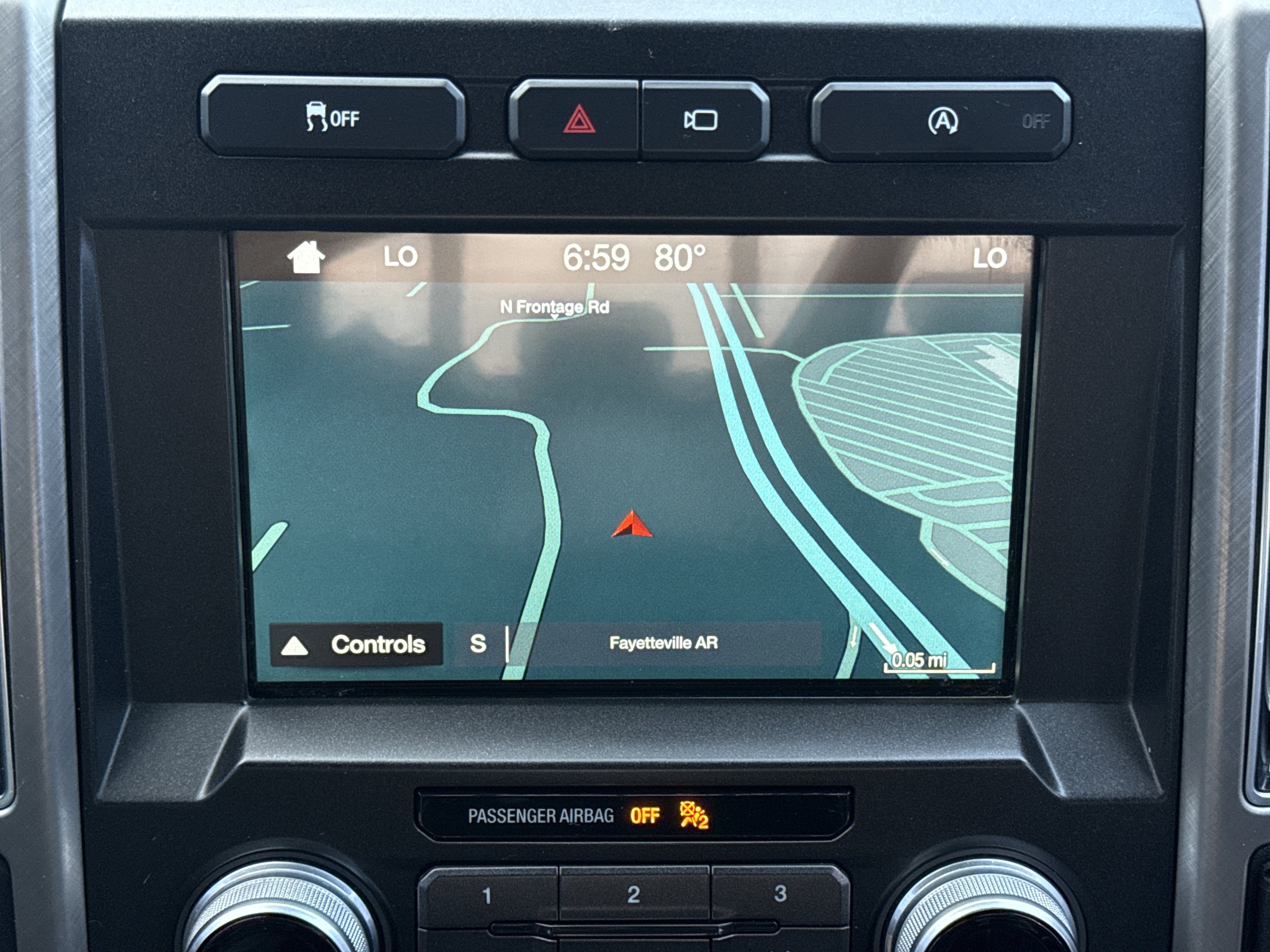 Used 2018 Blue Ford XL image 6