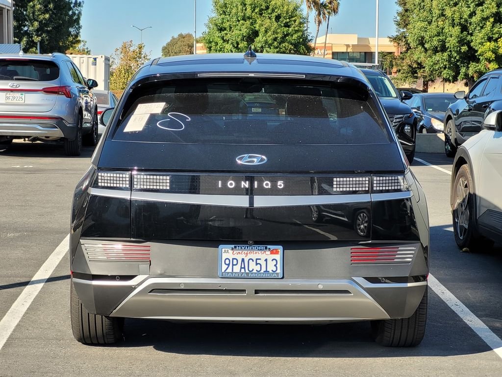 Certified Used 2024 Black Hyundai SEL image 3