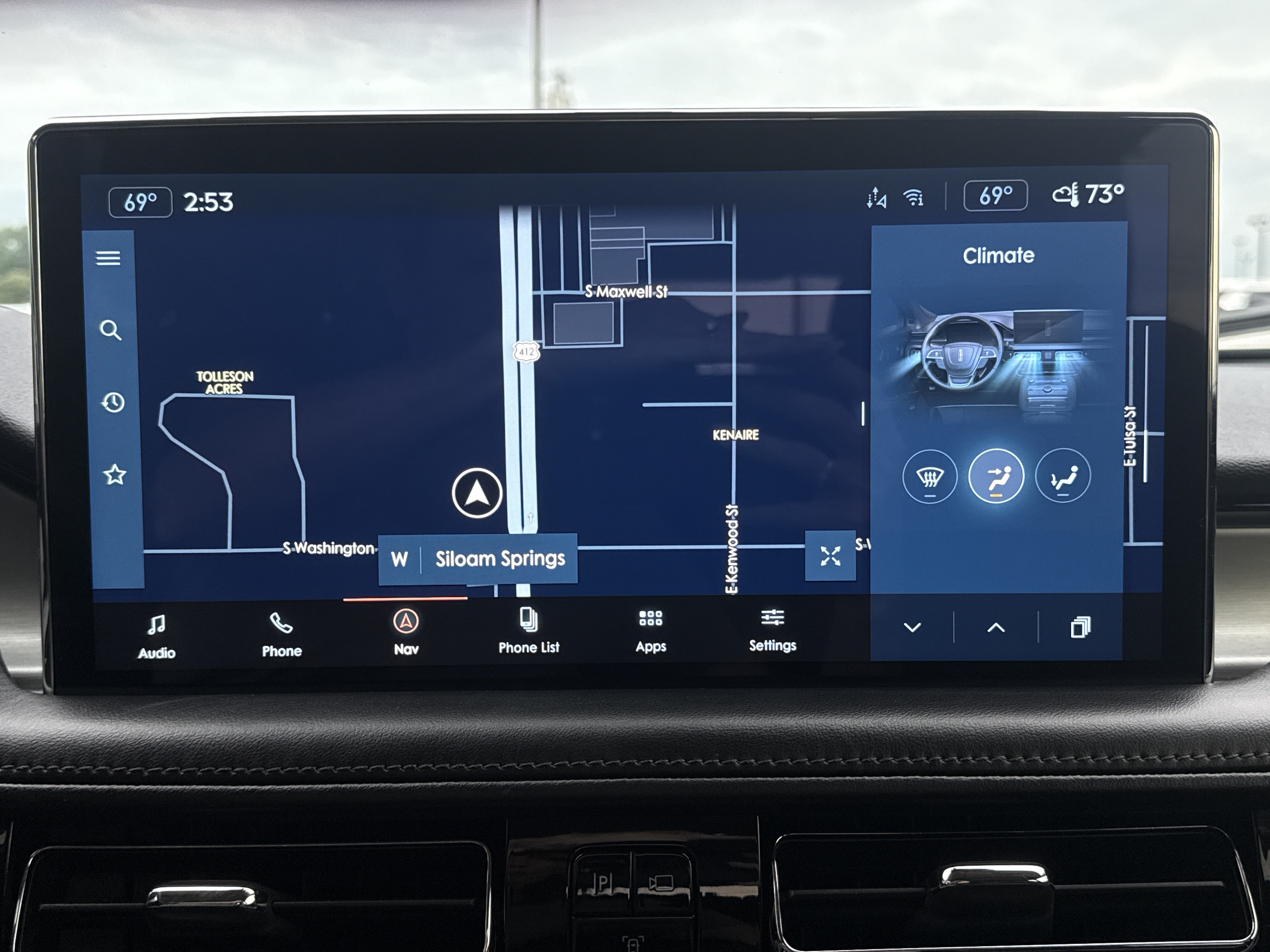Used 2022 Silver Lincoln Standard image 8