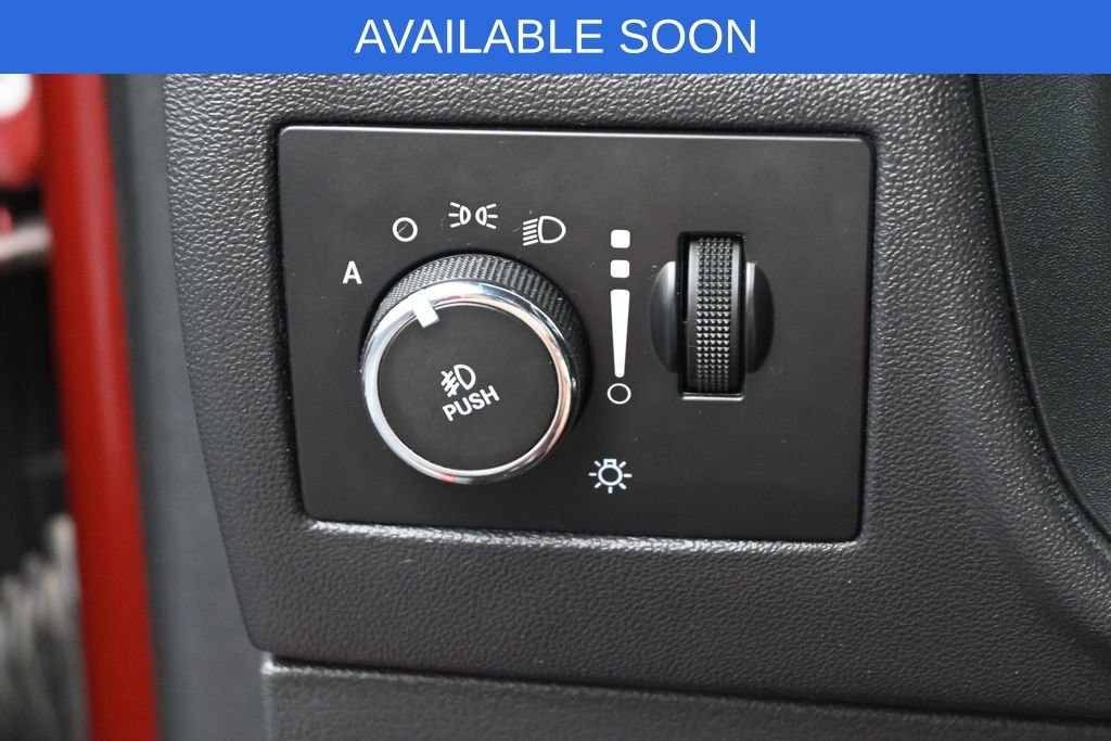 Used 2014 Red Dodge SXT image 14