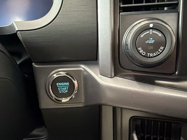 New 2026 Avalanche Ford XLT image 28