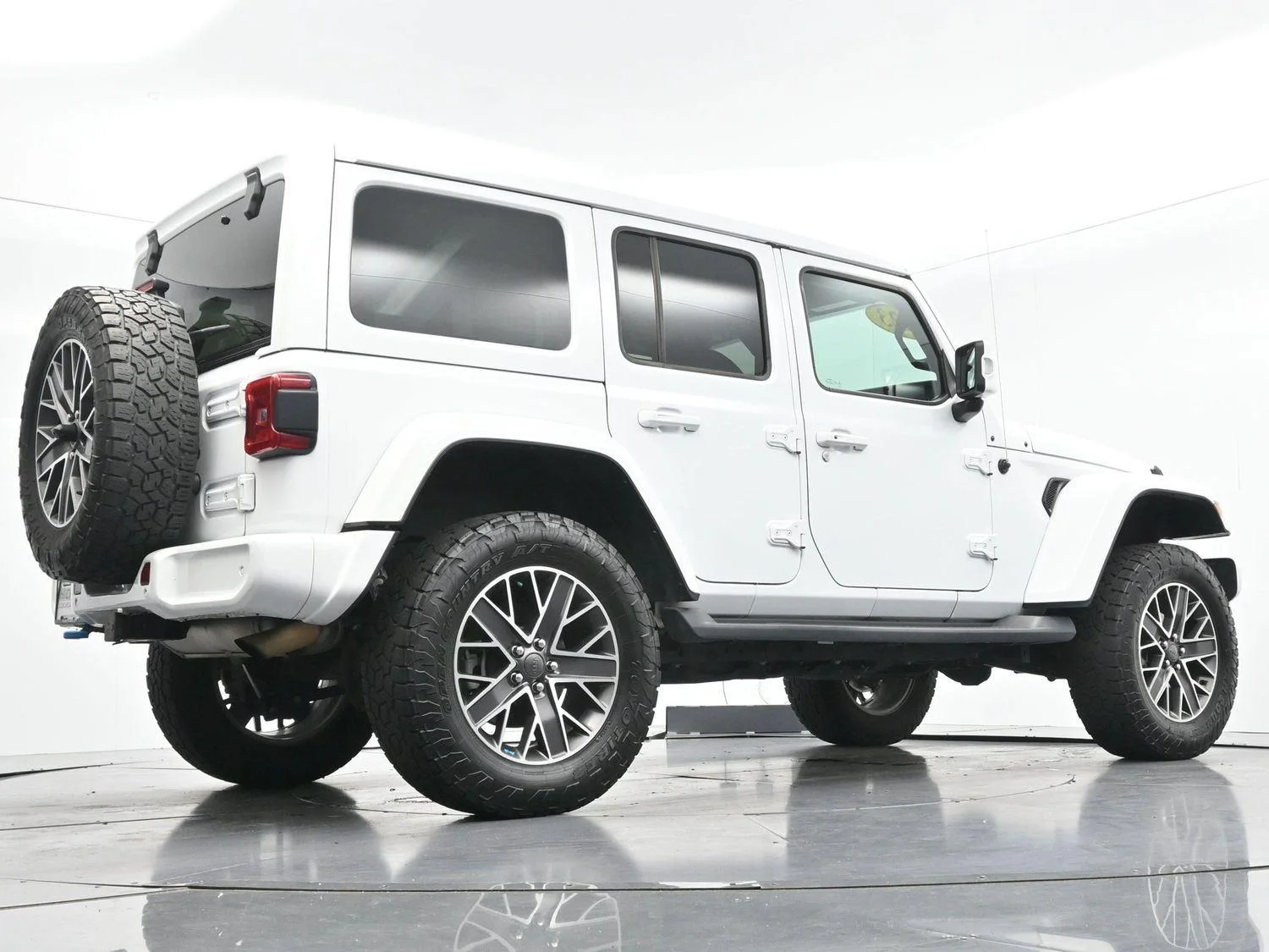 Used 2023 Bright White Clearcoat Jeep Sahara High Altitude image 51