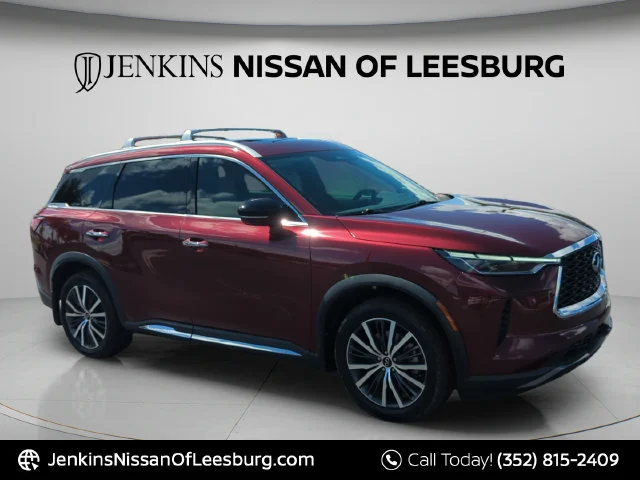 Used 2024 Red INFINITI Sensory image 1
