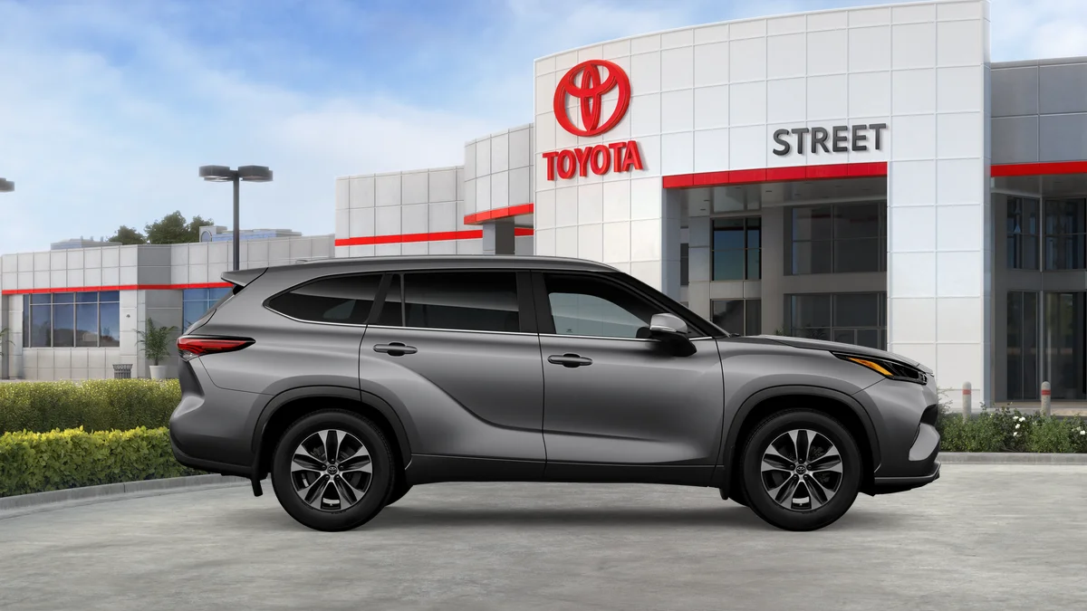New 2026 Heavy Metal Toyota XLE image 24