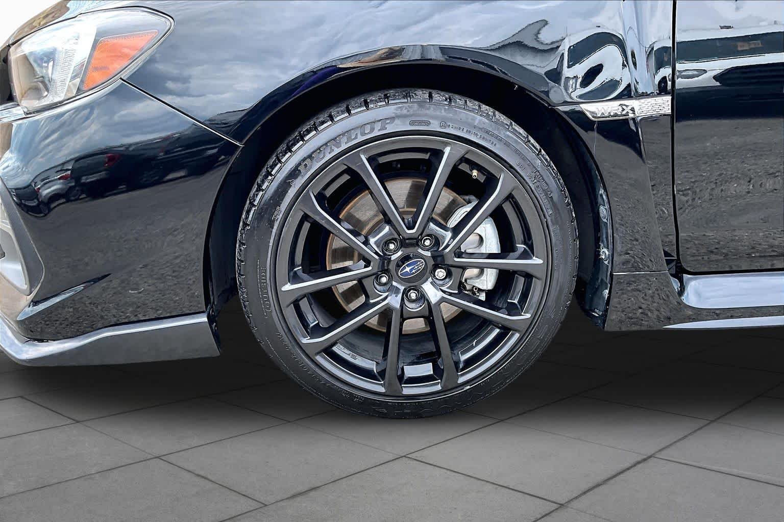 Used 2021 Crystal Black Silica Subaru Limited image 13
