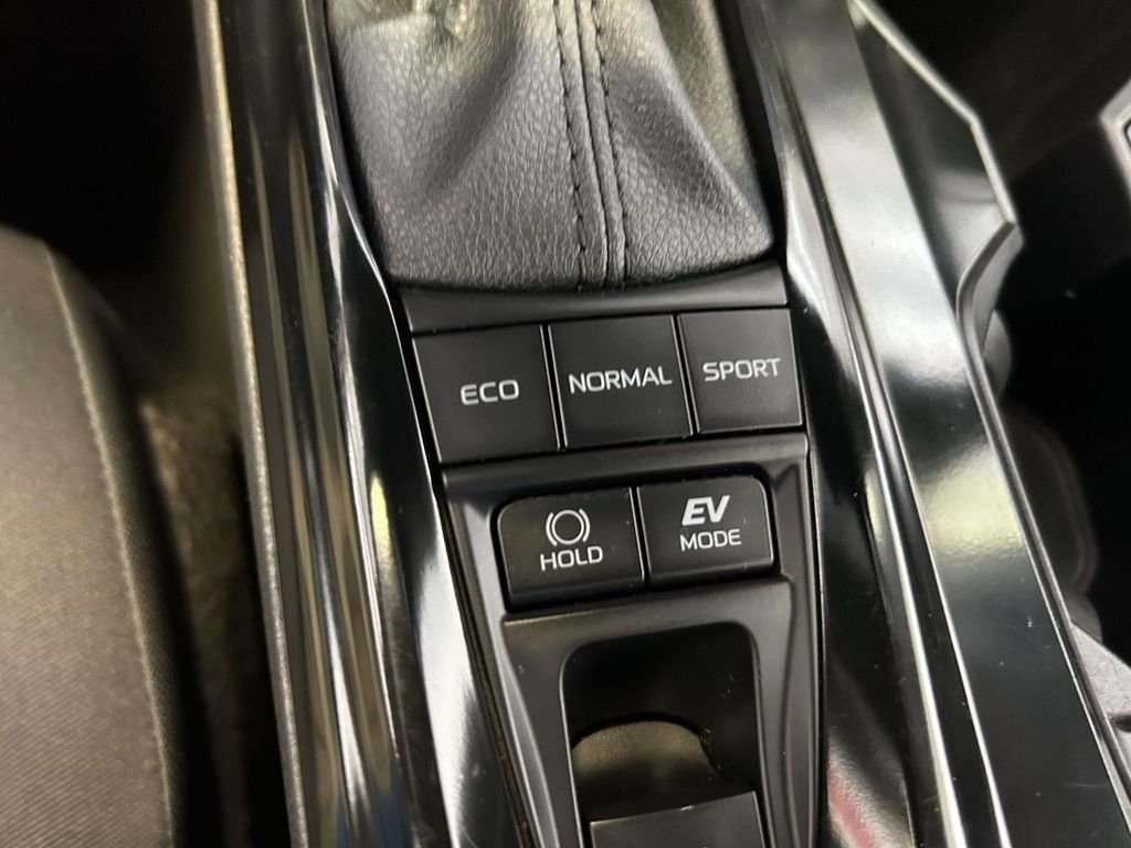 Certified Used 2025 Silver Toyota LE image 22