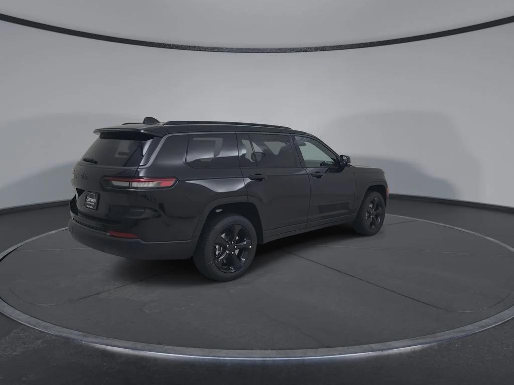 New 2026 Diamond Black Crystal Pearl-Coat Exterior Paint Jeep Limited image 15