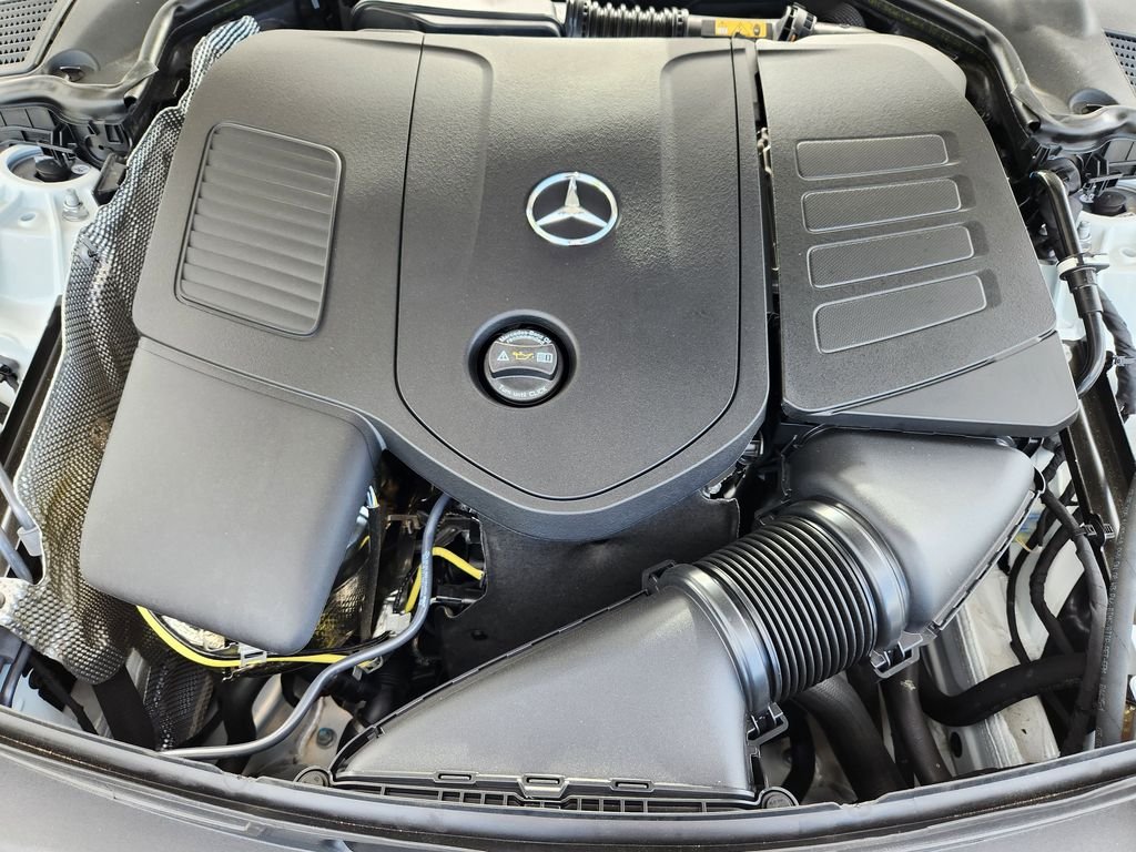 New 2026 Polar White Mercedes-Benz C300 4MATIC® image 19