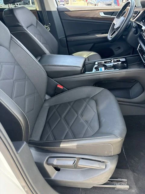2024 Volkswagen Atlas SE w/Tech - Photo 32