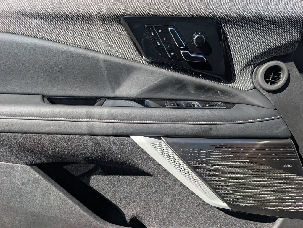 2027 Cadillac OPTIQ Sport - Photo 15