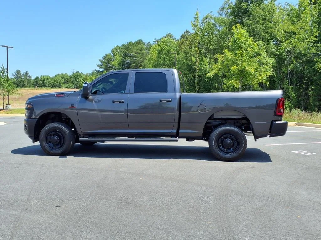 2025 RAM 2500 Tradesman - Photo 16