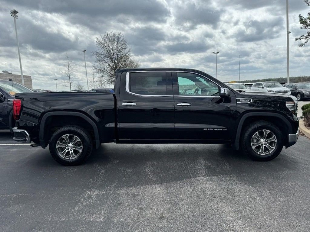 Used 2025 Black GMC SLT image 2