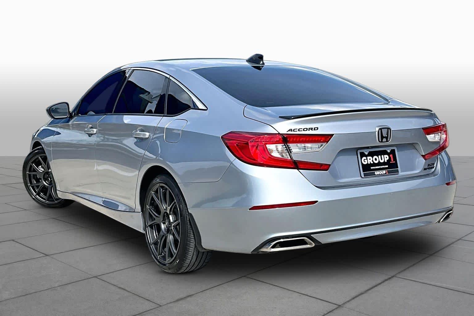 Used 2021 Lunar Silver Metallic Honda Sport image 10
