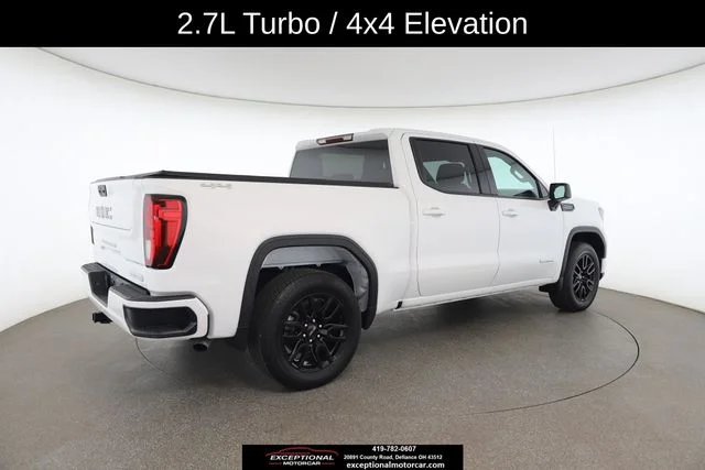 Used 2024 White GMC Elevation image 18