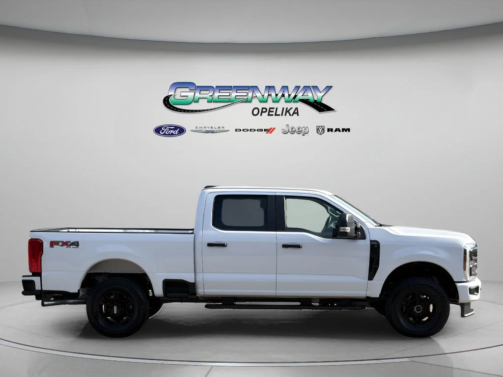 New 2026 Oxford White Ford F-250® XL image 34