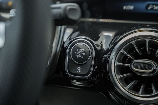 New 2026  Mercedes-Benz GLA 35 AMG® image 27