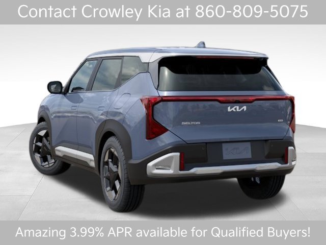 New 2027 Pale Gray Kia S image 4
