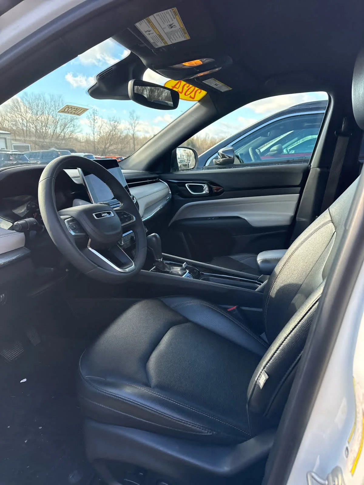 2024 Jeep Compass Limited - Photo 8