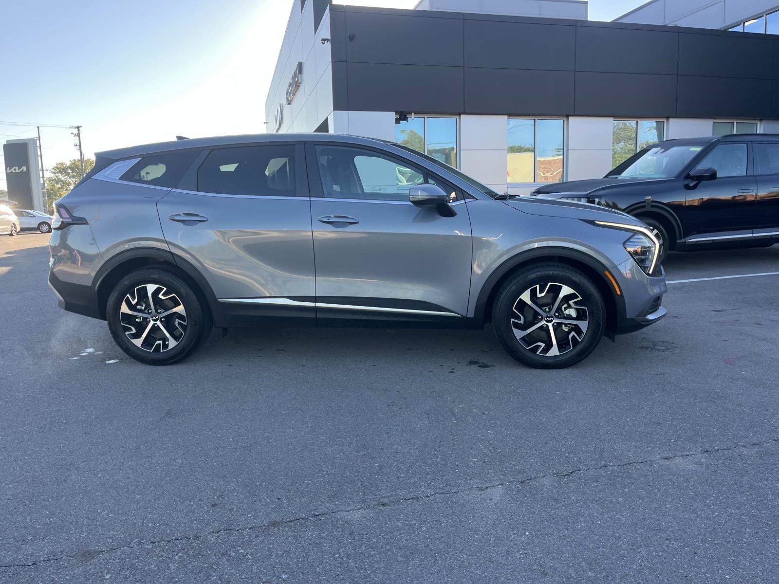 Used 2024 Everlasting Silver Kia EX image 2