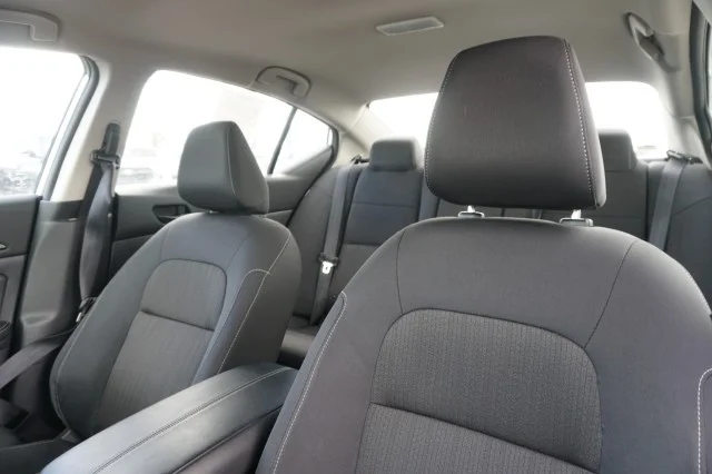 Used 2025 WHITE Nissan SV image 15