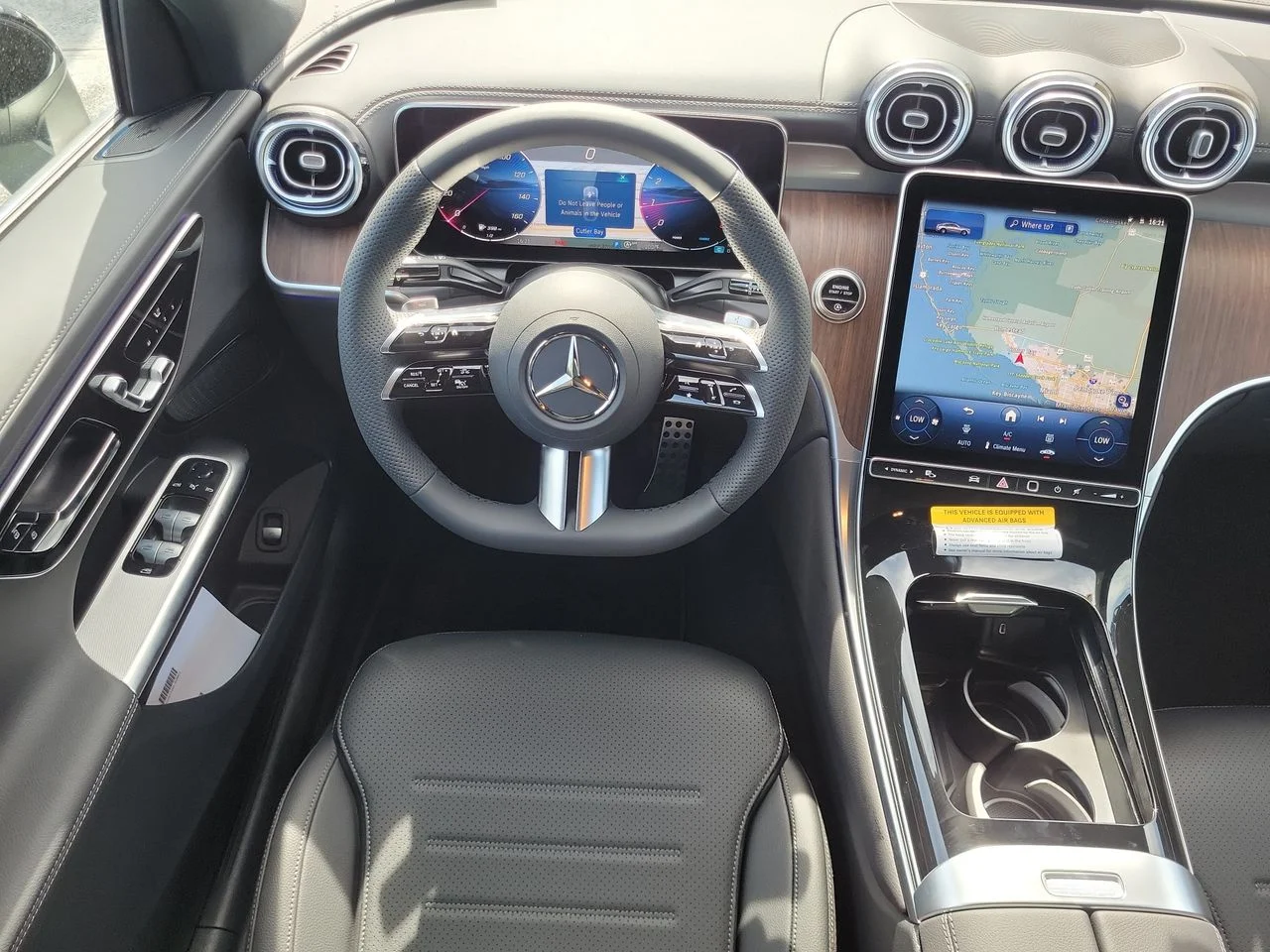 New 2027 Black Mercedes-Benz GLC 300 image 16