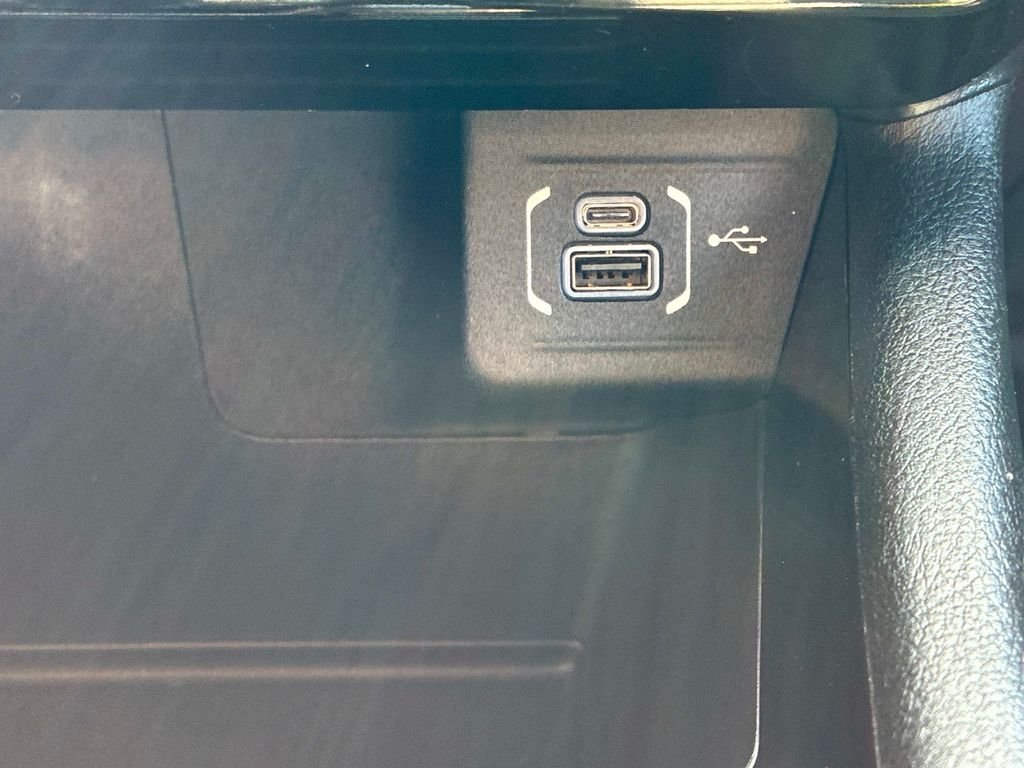 Used 2024 Gray Jeep Limited image 31