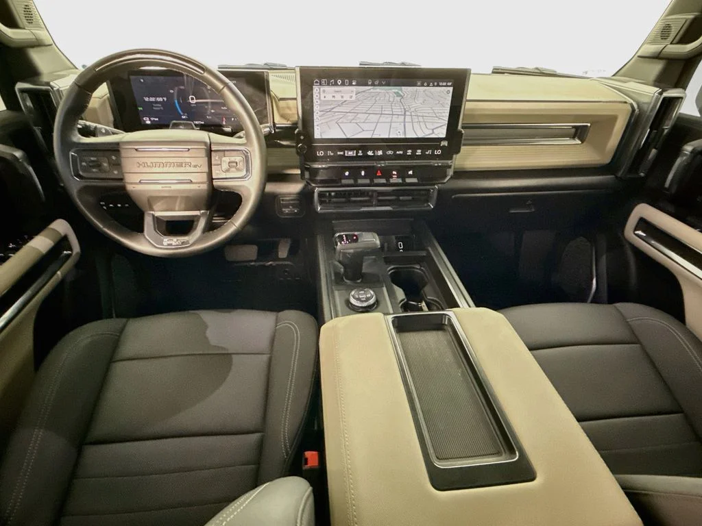 Used 2026 Black GMC 2X image 23