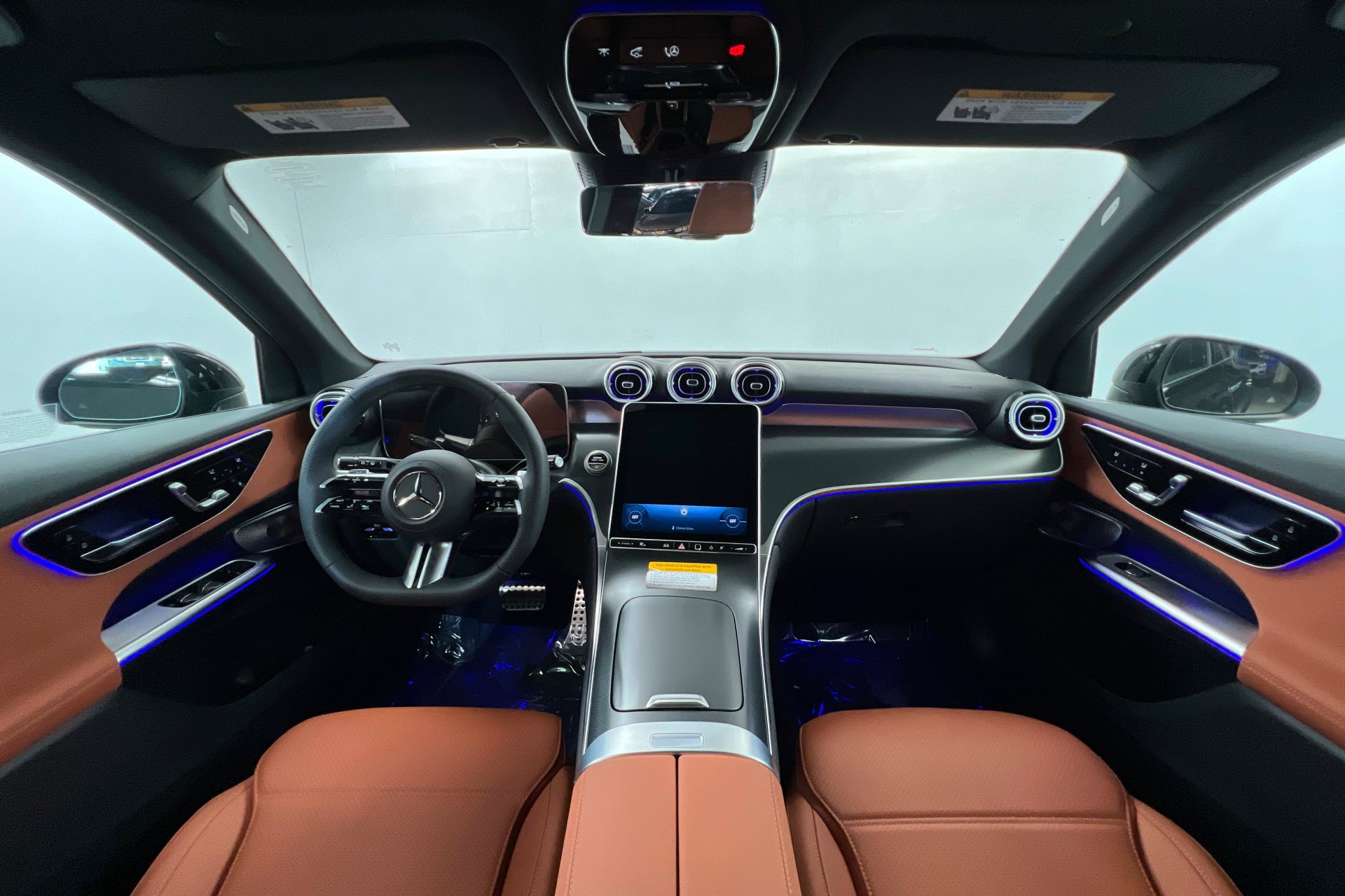New 2027 Graphite Grey Metallic Mercedes-Benz GLC 300 image 35