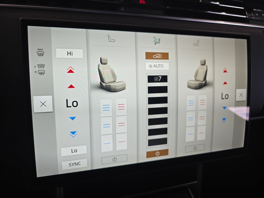 New 2026 Fuji White Land Rover SE image 17