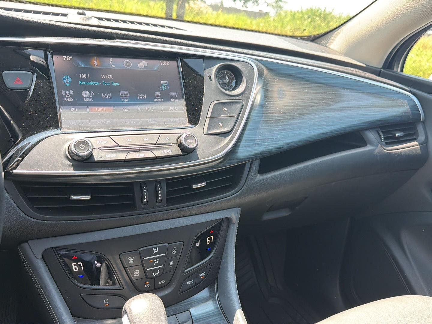 Used 2019 Galaxy Silver Metallic Buick Essence image 14