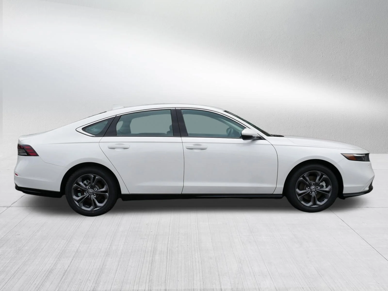 New 2026 Platinum White Pearl Honda EX-L image 8