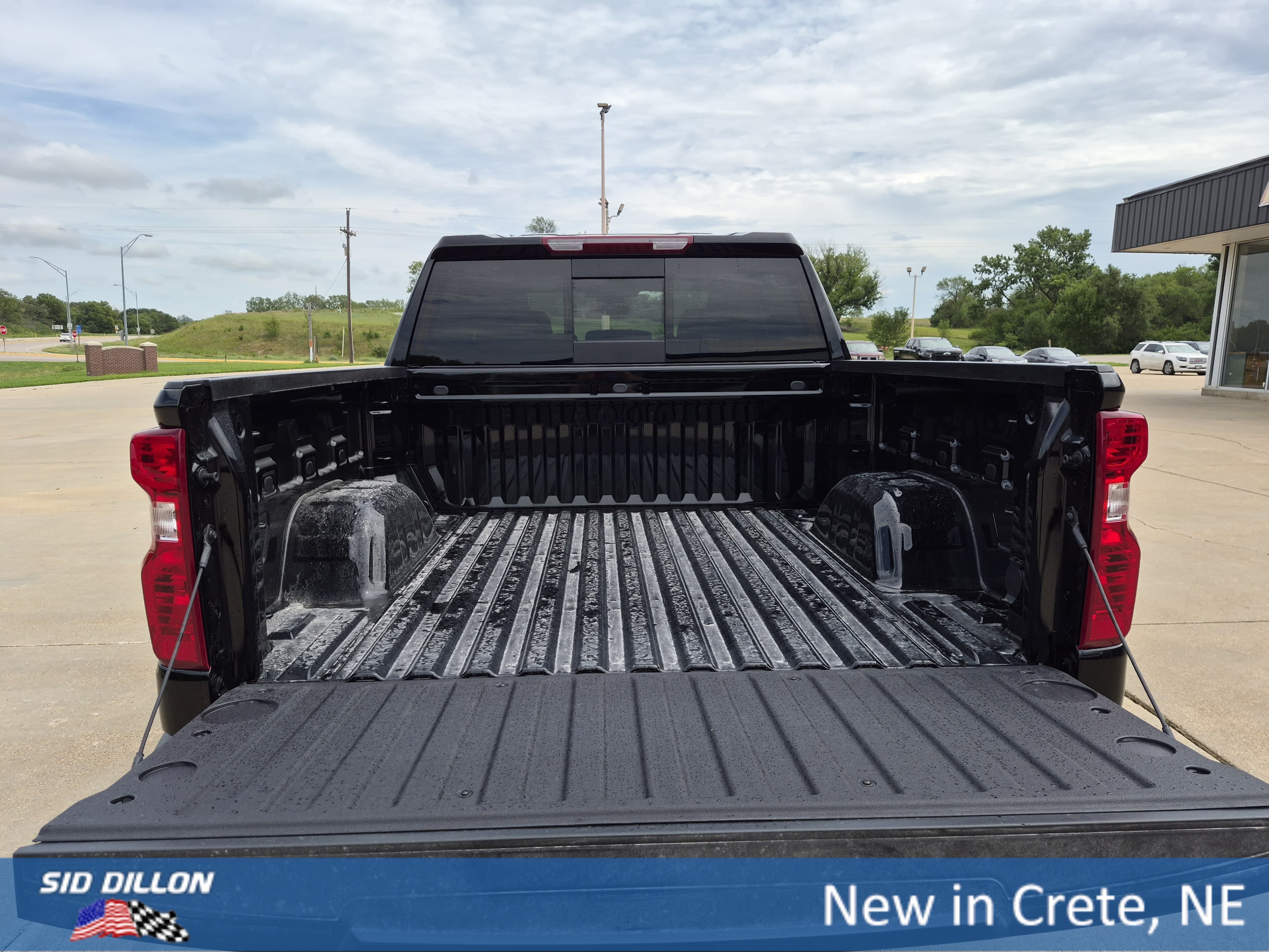 New 2026 Black Chevrolet LT image 18