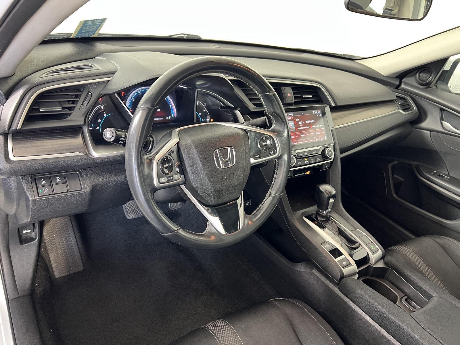 Used 2019 Platinum White Pearl Honda EX image 4