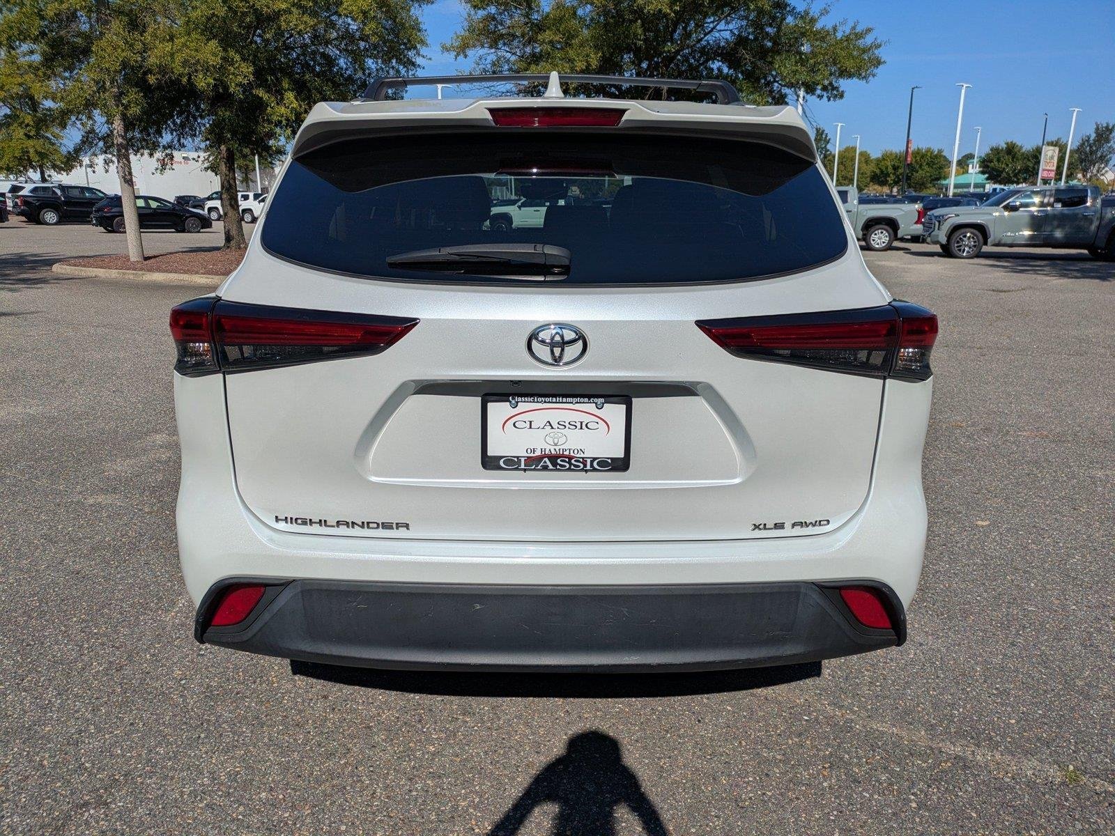 Used 2023 Wind Chill Pearl TOYOTA  image 5