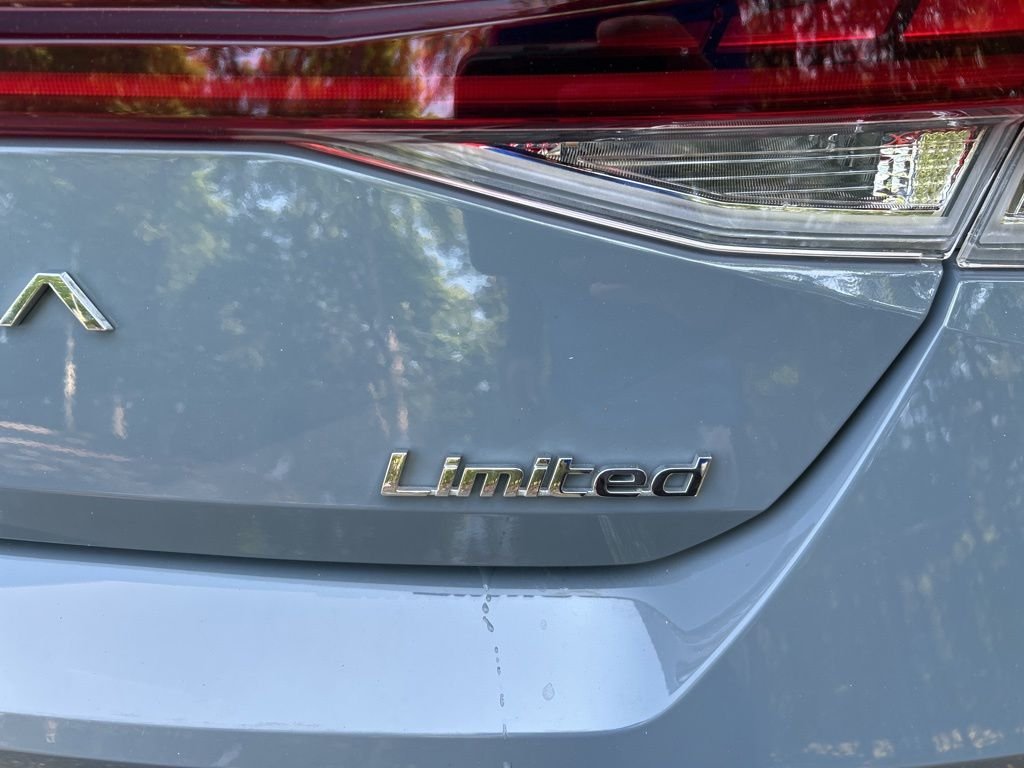 Used 2021 Gray Hyundai Limited image 10
