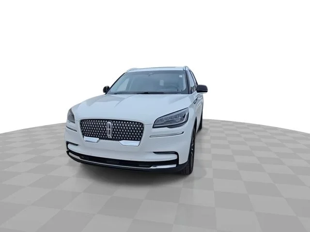 Certified Used 2023 White Metallic Lincoln Reserve image 3