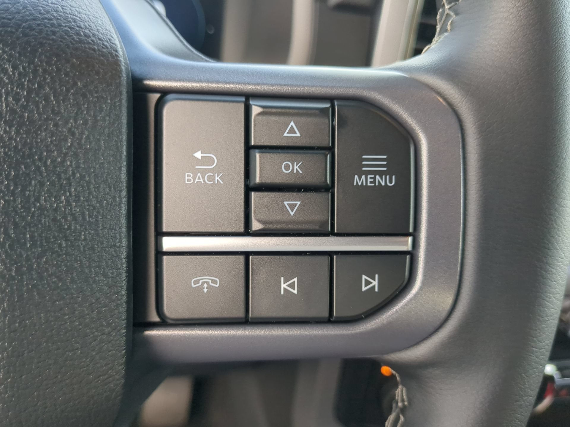 New 2026 Carbonized Gray Metallic Ford XLT image 64
