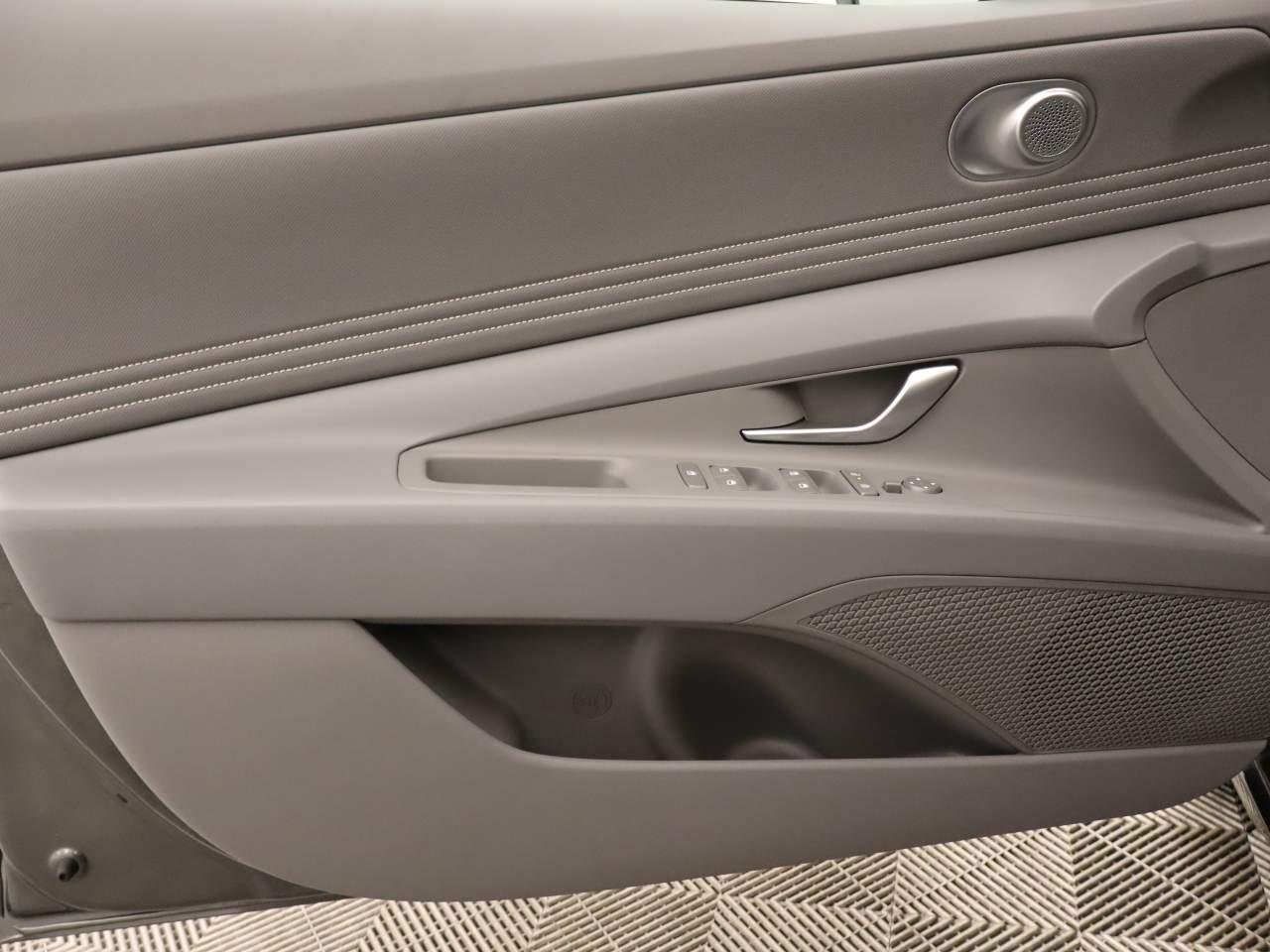 New 2026 Amazon Gray Pearl Hyundai SEL Sport image 16