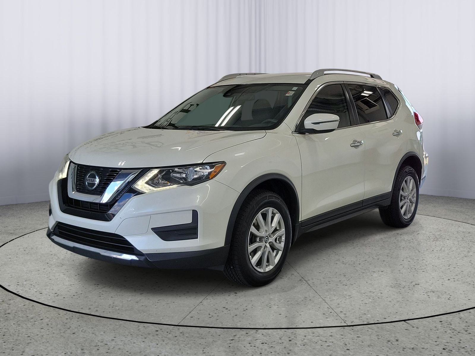 Used 2019 White Nissan SV image 4