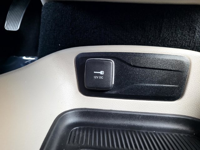 Used 2023 Black Chrysler Touring L image 20